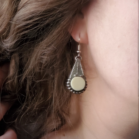 Silver w/ white stone earrings - Picture 8 of 11